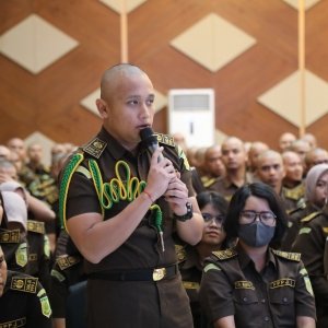Deputi Hukum dan Kerja Sama BNN RI Berikan Kuliah Umum P4GN Bagi Calon Jaksa — foto 3