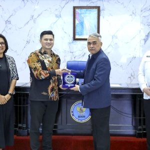 KUNJUNGI BNN, MAHASISWA UNDIKSHA PELAJARI PENEGAKAN HUKUM NARKOTIKA — foto 6