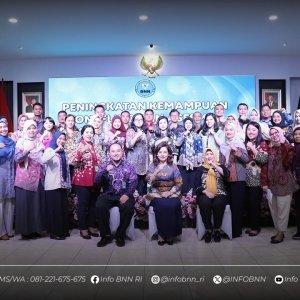 BNN TINGKATKAN KOMPETENSI PETUGAS REHABILITASI MELALUI PELATIHAN KONSELING DAN ASESMEN — foto 7