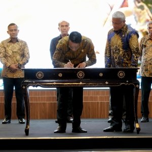 MOU BNN DENGAN MENTERI HUKUM — foto 4