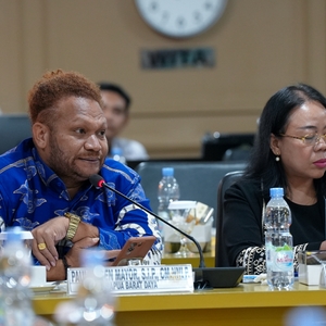 KOMITE I DPD RI USULKAN MOU DENGAN BNN UNTUK PERKUAT PELAKSANAAN P4GN DI DAERAH — foto 9