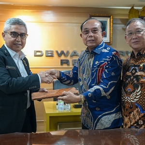 KOMITE I DPD RI USULKAN MOU DENGAN BNN UNTUK PERKUAT PELAKSANAAN P4GN DI DAERAH — foto 10