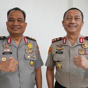 KAPOLRI KUKUHKAN KENAIKAN PANGKAT EMPAT PEJABAT BNN — foto 5